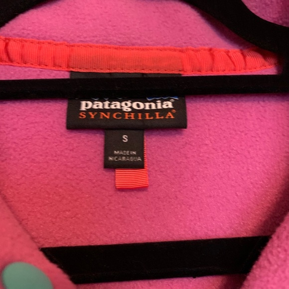 Purple Patagonia Pullover - Picture 3 of 4